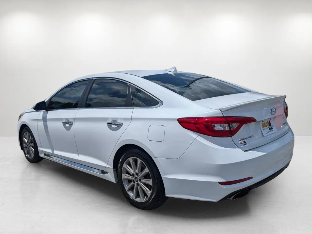 2017 Hyundai Sonata - 5NPE34AF0HH479123 - Image #8