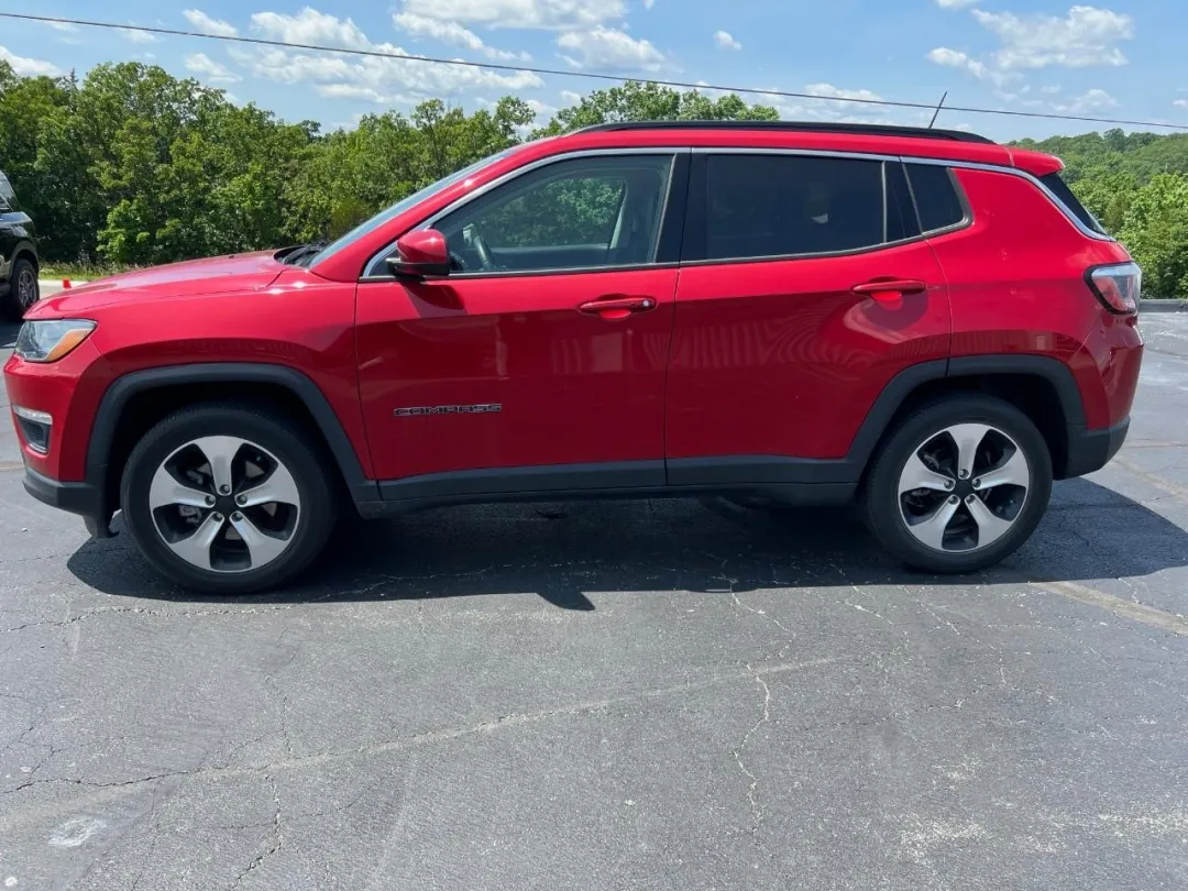 2017 Jeep New Compass - 3C4NJCBB5HT669334 - Image #2
