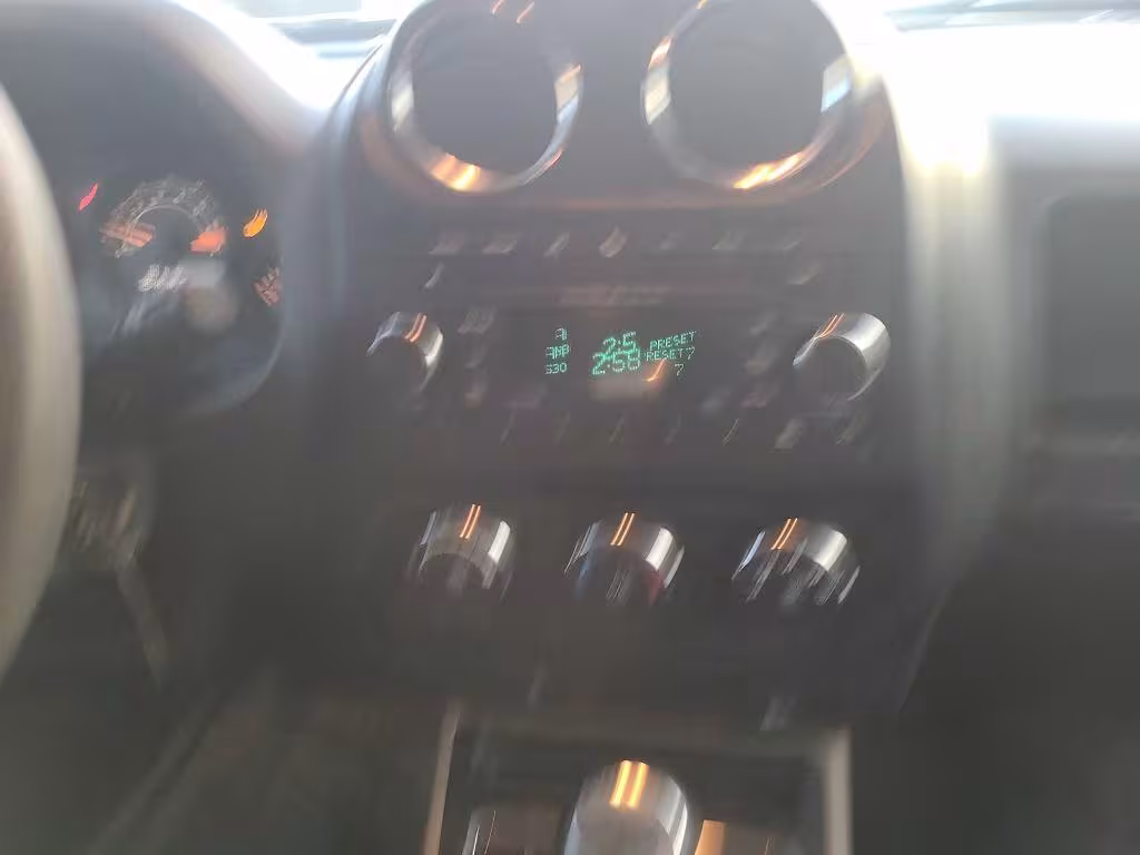 2017 Jeep Patriot - 1C4NJPBA8HD158219 - Image #11