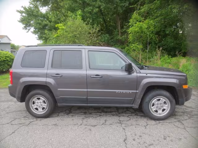 2017 Jeep Patriot - 1C4NJRBB2HD150928 - Image #10