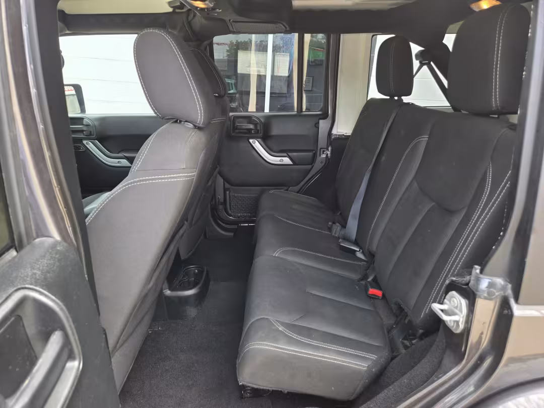 2017 Jeep Wrangler - 1C4BJWEG5HL725442 - Image #7