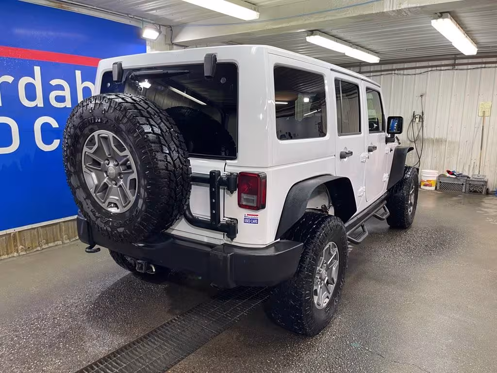 2017 Jeep Wrangler - 1C4HJWFG0HL638542 - Image #2
