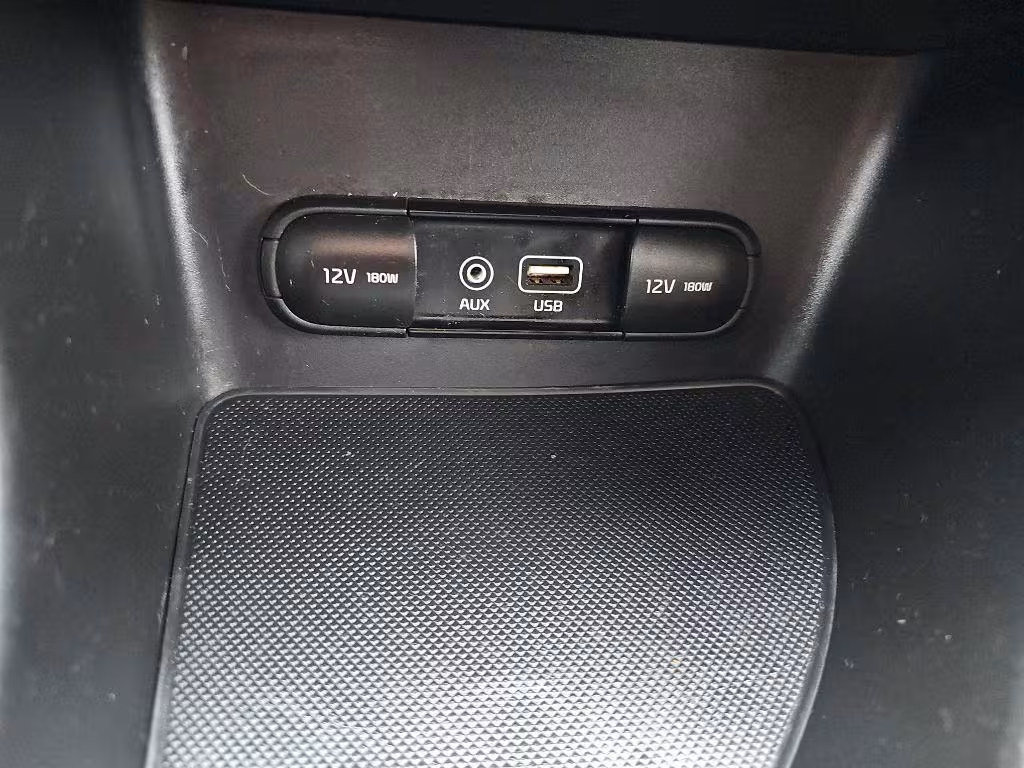 2017 Kia Sportage - KNDPMCAC6H7273685 - Image #6