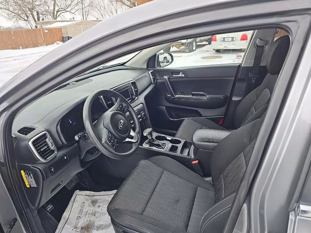 2017 Kia Sportage - KNDPMCAC6H7273685 - Image #7