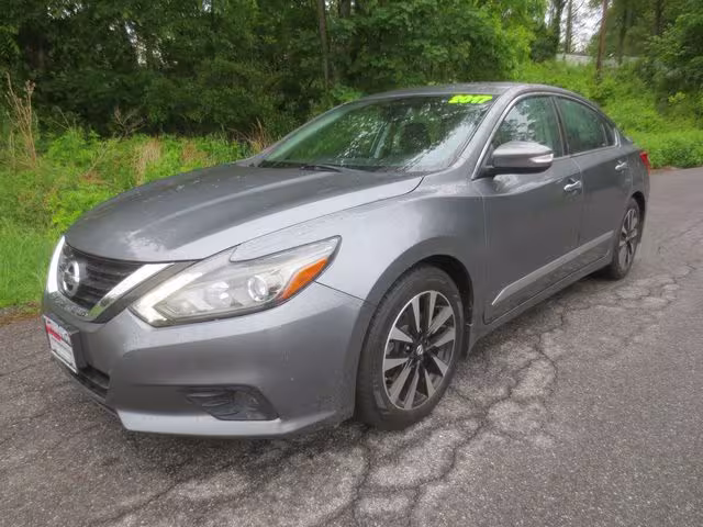 2017 Nissan Altima - 1N4AL3AP7HC490476 - Image #1