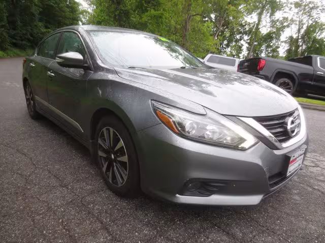 2017 Nissan Altima - 1N4AL3AP7HC490476 - Image #2