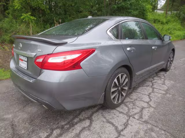 2017 Nissan Altima - 1N4AL3AP7HC490476 - Image #4