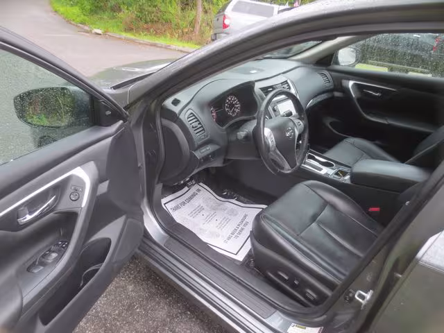 2017 Nissan Altima - 1N4AL3AP7HC490476 - Image #7