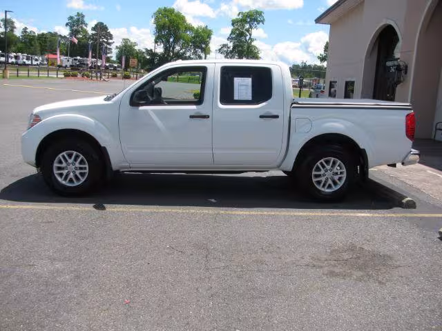 2017 Nissan Frontier - 1N6AD0EV6HN750625 - Image #2