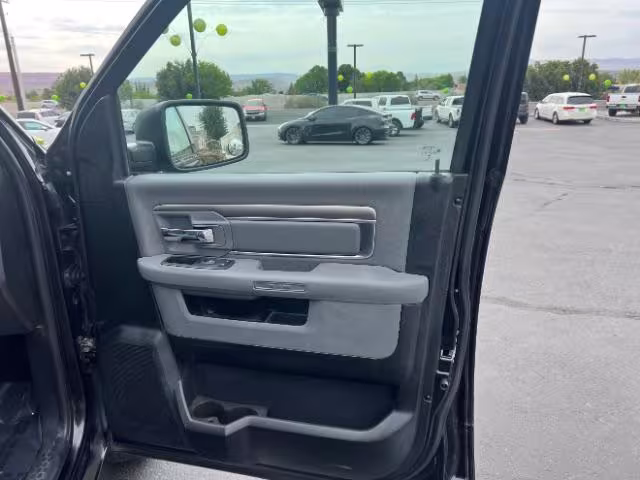 2017 Ram 1500 - 1C6RR7LT0HS623265 - Image #25