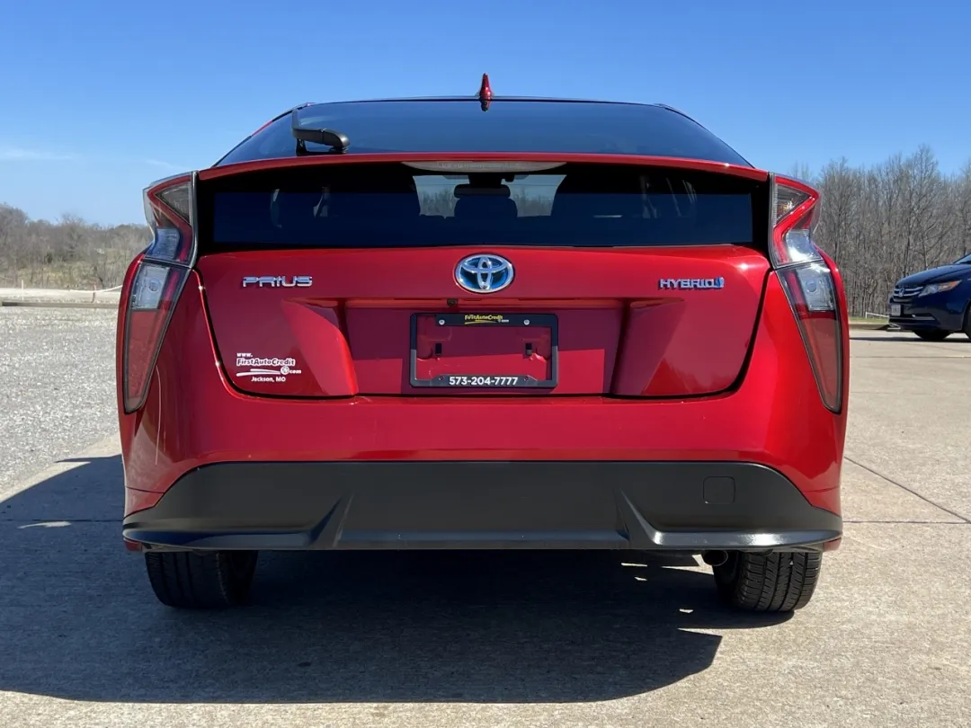 2017 Toyota Prius - JTDKARFUXH3532886 - Image #11