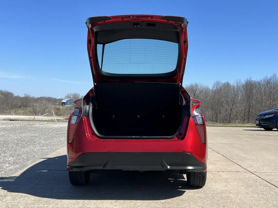 2017 Toyota Prius - JTDKARFUXH3532886 - Image #19