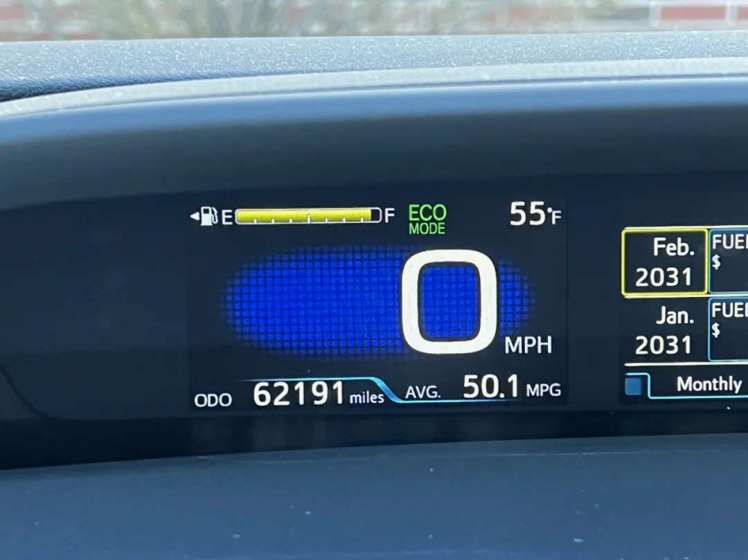 2017 Toyota Prius - JTDKARFUXH3532886 - Image #21