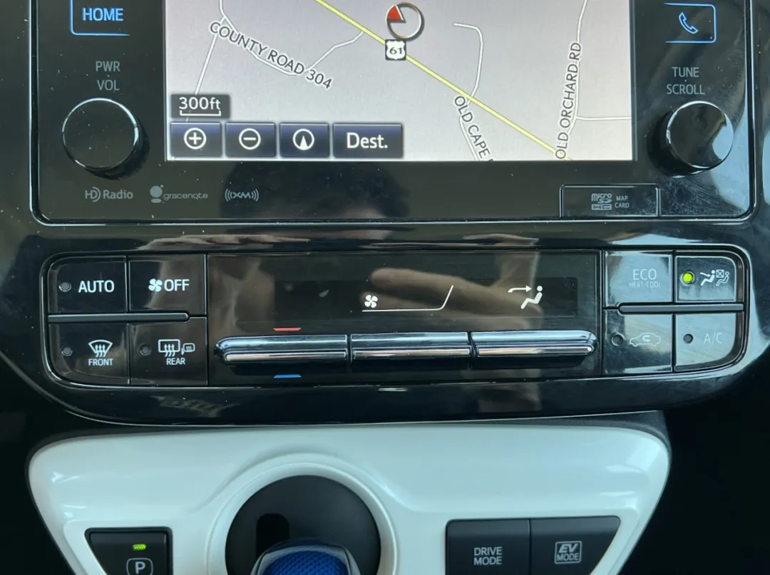 2017 Toyota Prius - JTDKARFUXH3532886 - Image #26