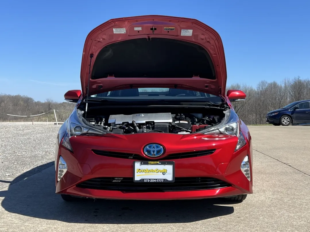 2017 Toyota Prius - JTDKARFUXH3532886 - Image #32