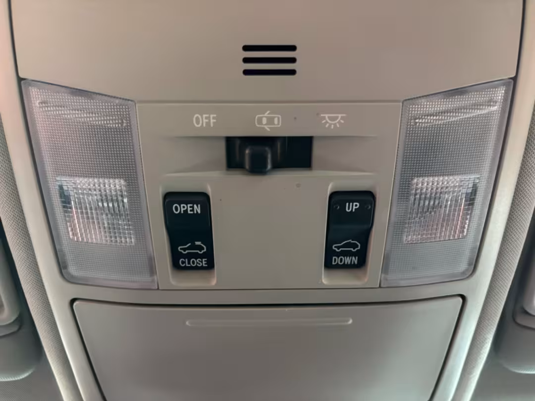 2017 Toyota RAV4 - JTMRFREV0HJ120711 - Image #27