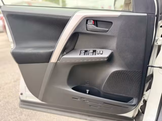2017 Toyota RAV4 - JTMZFREV7HJ700294 - Image #12