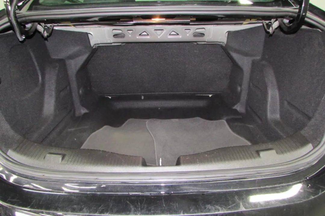 2018 Chevrolet Cruze - 1G1BC5SM1J7198537 - Image #22