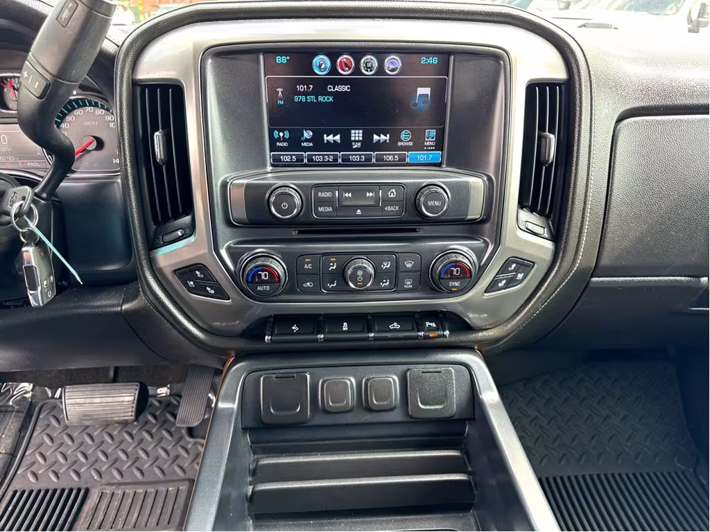 2018 Chevrolet Silverado - 3GCUKSEC4JG218451 - Image #13