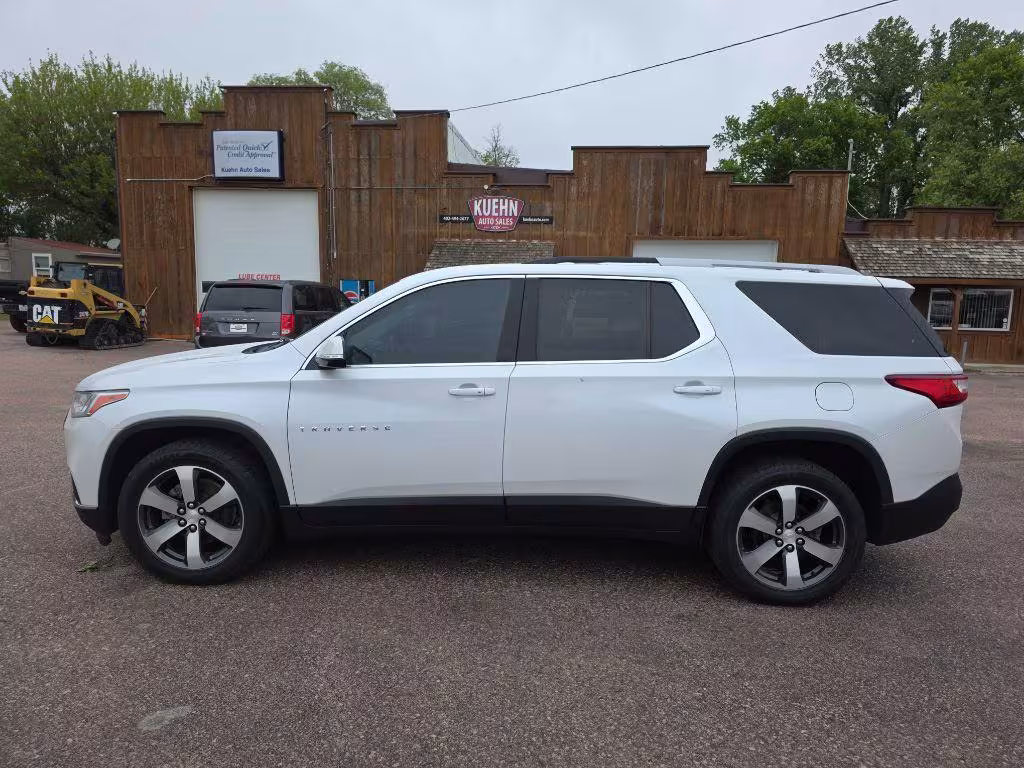 2018 Chevrolet Traverse - 1GNEVHKW7JJ264763 - Image #2
