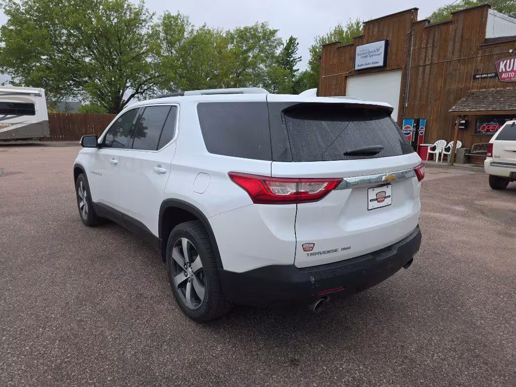 2018 Chevrolet Traverse - 1GNEVHKW7JJ264763 - Image #3