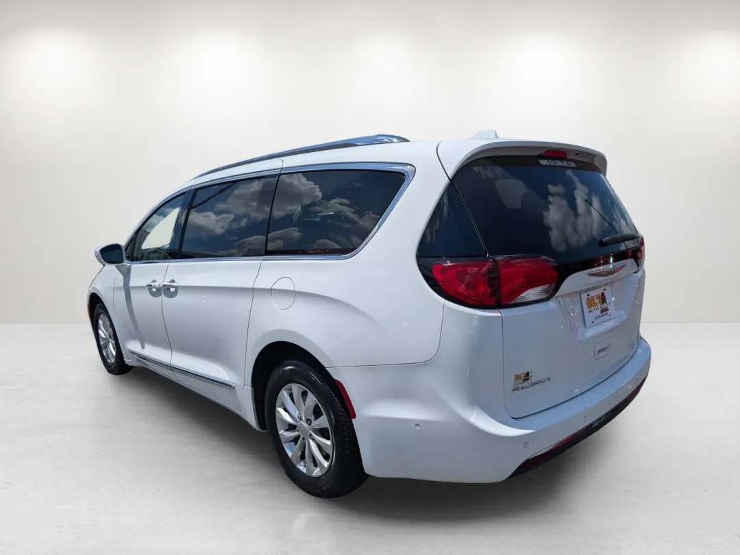 2018 Chrysler Pacifica - 2C4RC1BG6JR269903 - Image #7