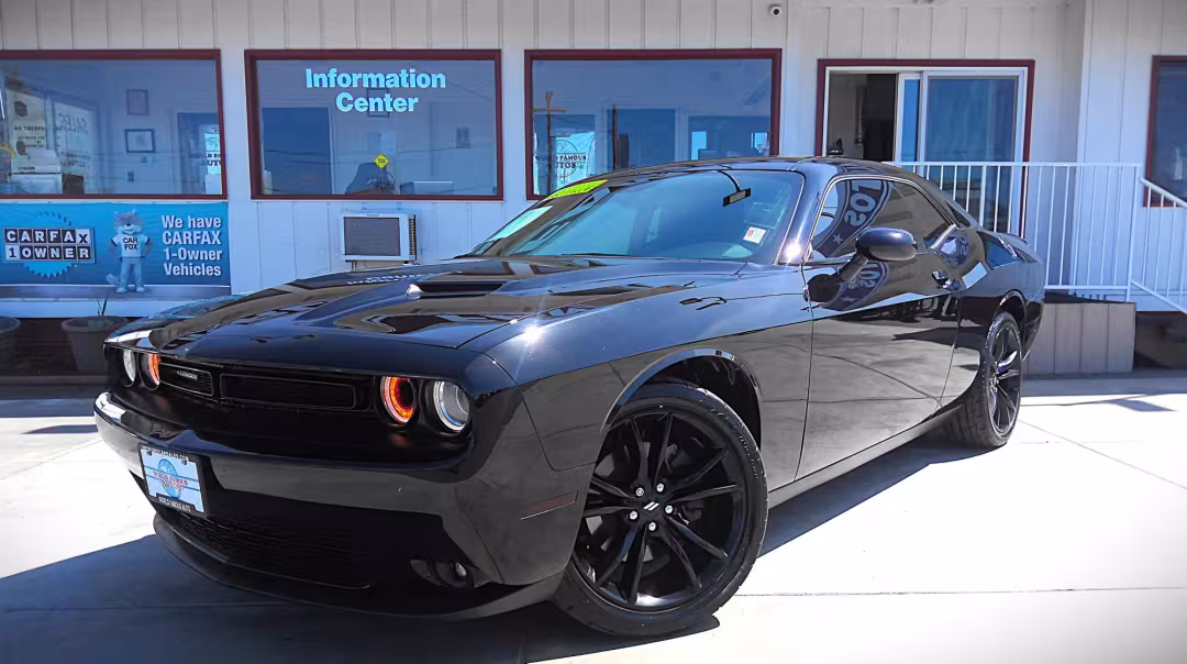 2018 Dodge Challenger - 2C3CDZAG9JH181943 - Image #1