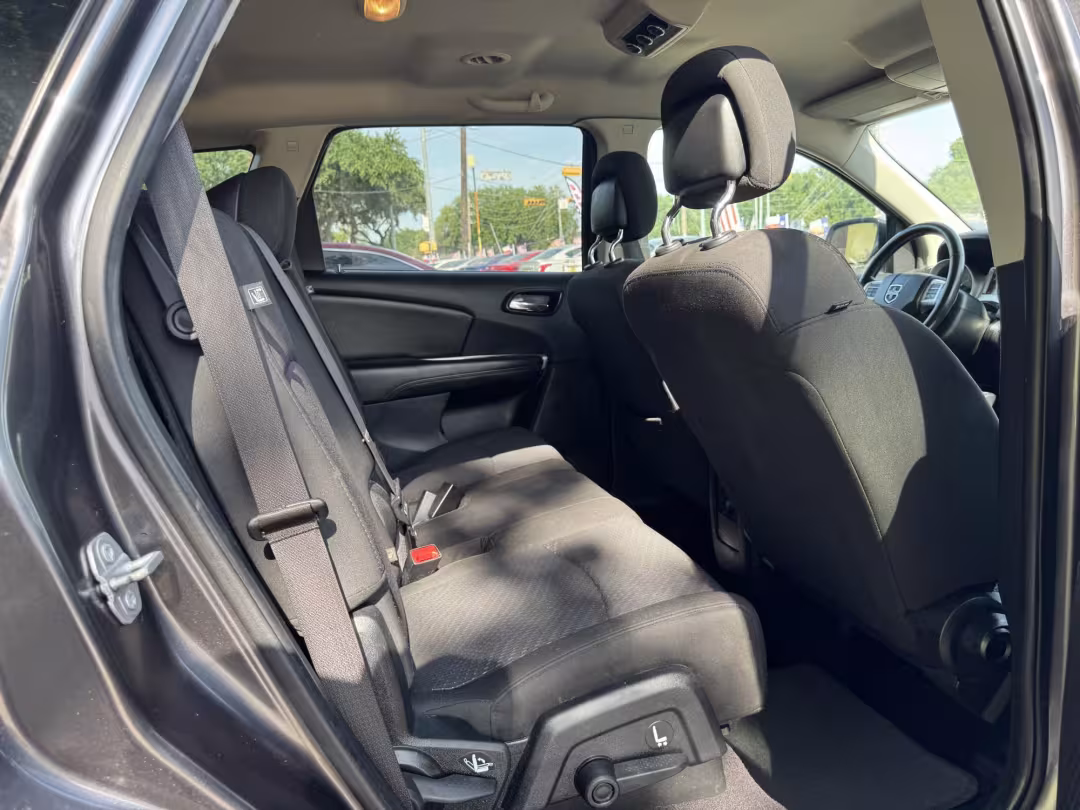 2018 Dodge Journey - 3C4PDCAB7JT528921 - Image #17