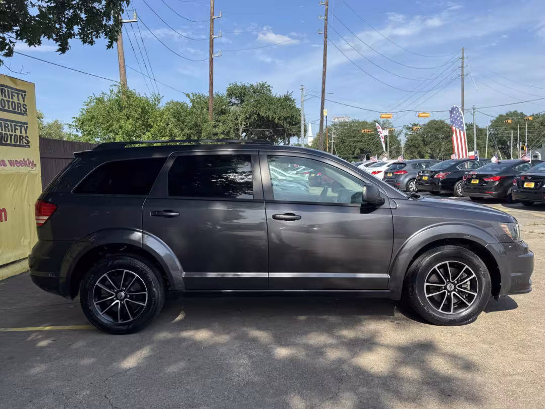 2018 Dodge Journey - 3C4PDCAB7JT528921 - Image #4