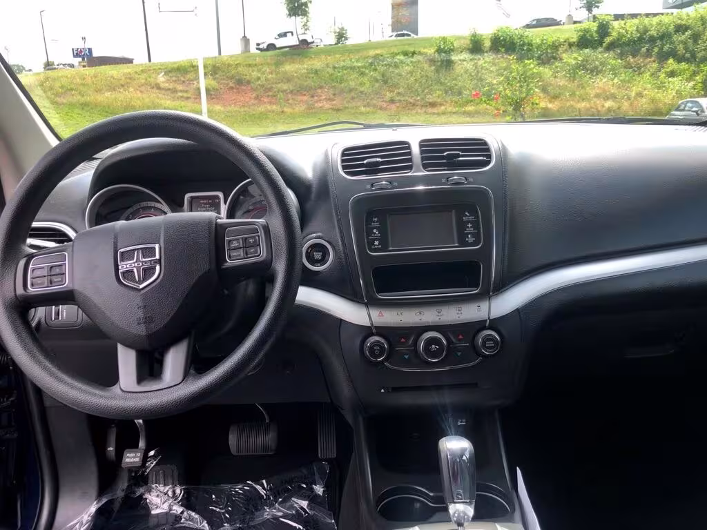 2018 Dodge Journey - 3C4PDCABXJT208573 - Image #11