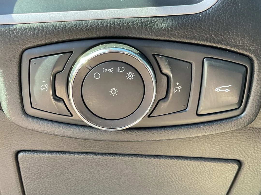 2018 Ford Edge - 2FMPK4J8XJBC04286 - Image #17