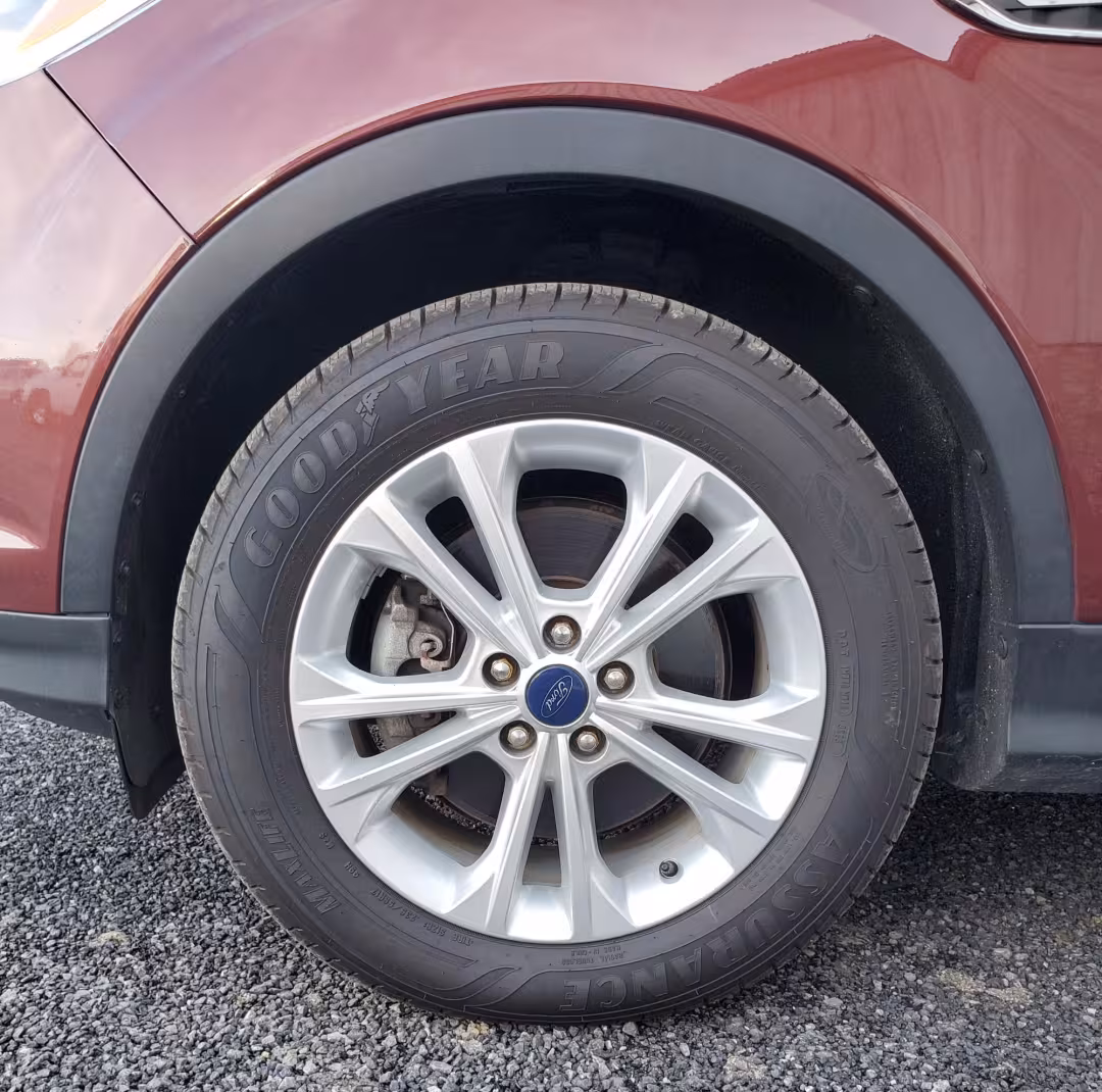 2018 Ford Escape - 1FMCU9GD6JUA15414 - Image #3