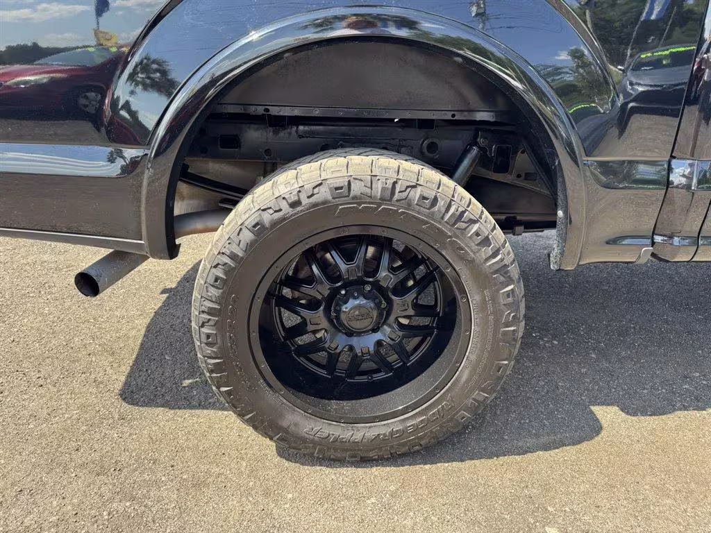 2018 Ford F-150 - 1FTEW1EG6JFA37360 - Image #35