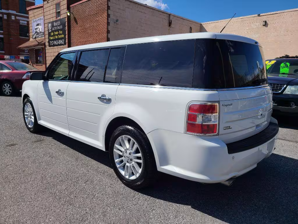 2018 Ford Flex - 2FMHK6C85JBA09564 - Image #2