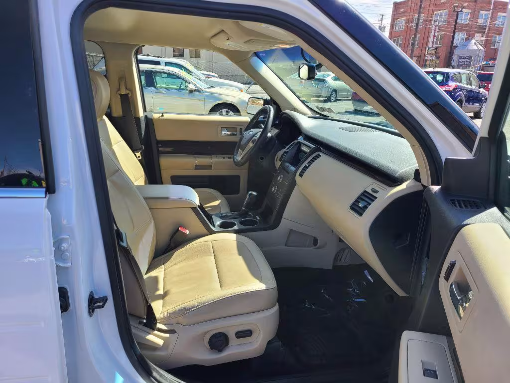 2018 Ford Flex - 2FMHK6C85JBA09564 - Image #8