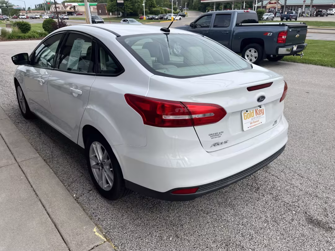 2018 Ford Focus - 1FADP3FE0JL227910 - Image #4