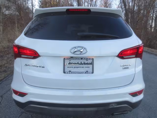 2018 Hyundai Santa Fe - 5NMZTDLB4JH073764 - Image #5