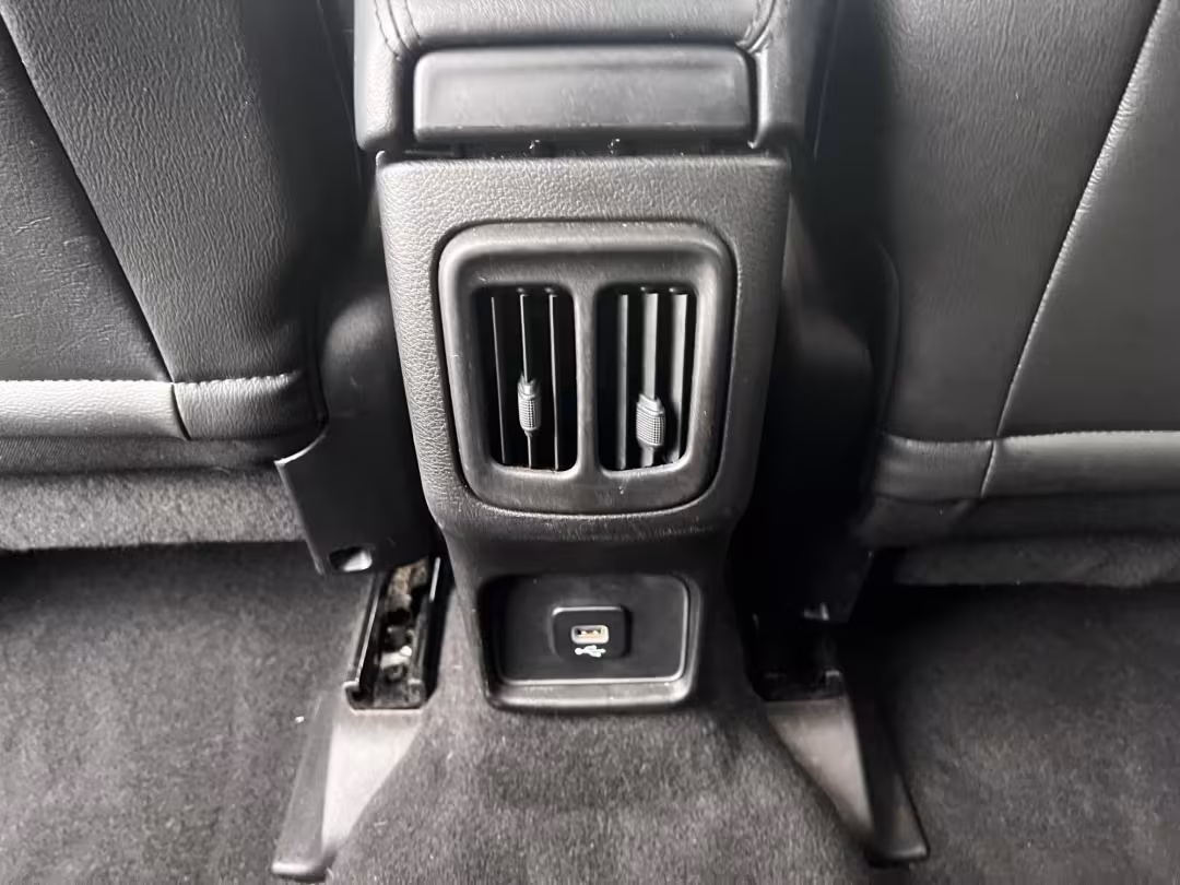 2018 Jeep Compass - 3C4NJDBB2JT320515 - Image #27