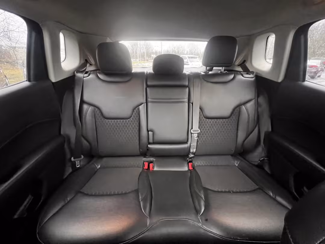 2018 Jeep Compass - 3C4NJDBB2JT320515 - Image #9