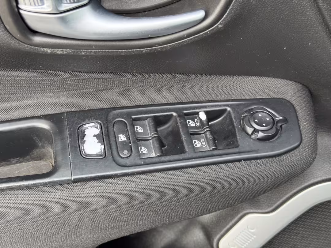2018 Jeep Renegade - ZACCJABB3JPJ35898 - Image #14