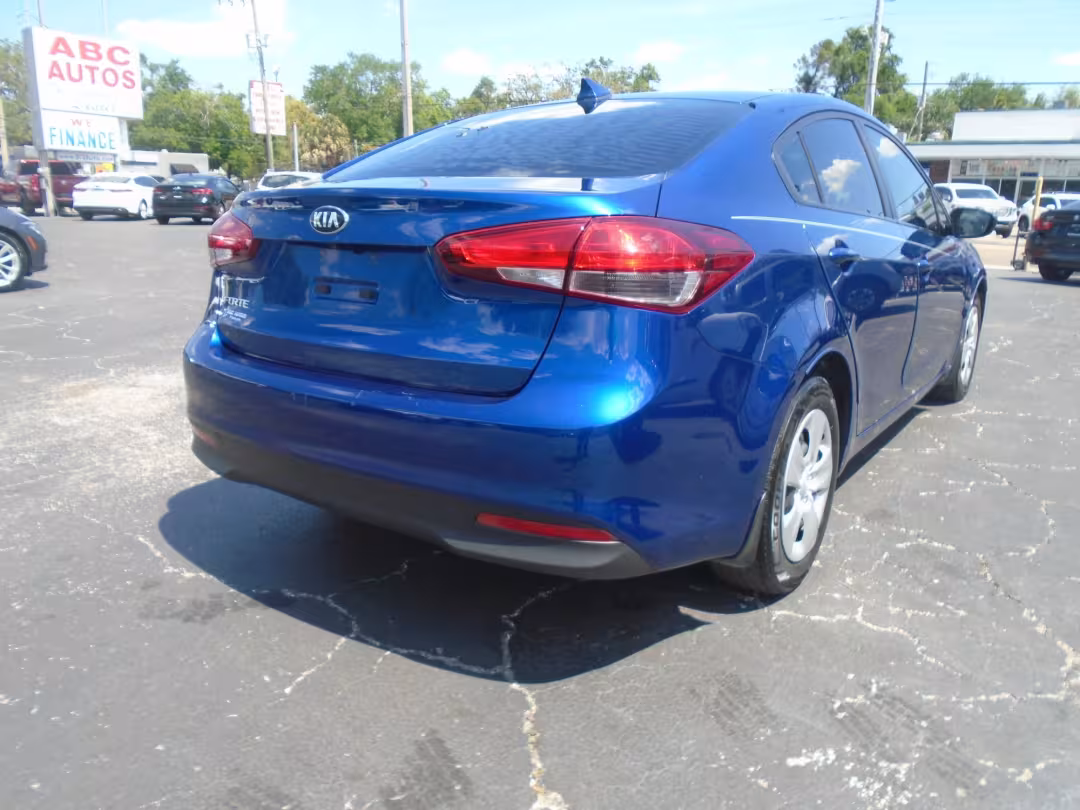 2018 Kia Forte - 3KPFL4A72JE247596 - Image #4