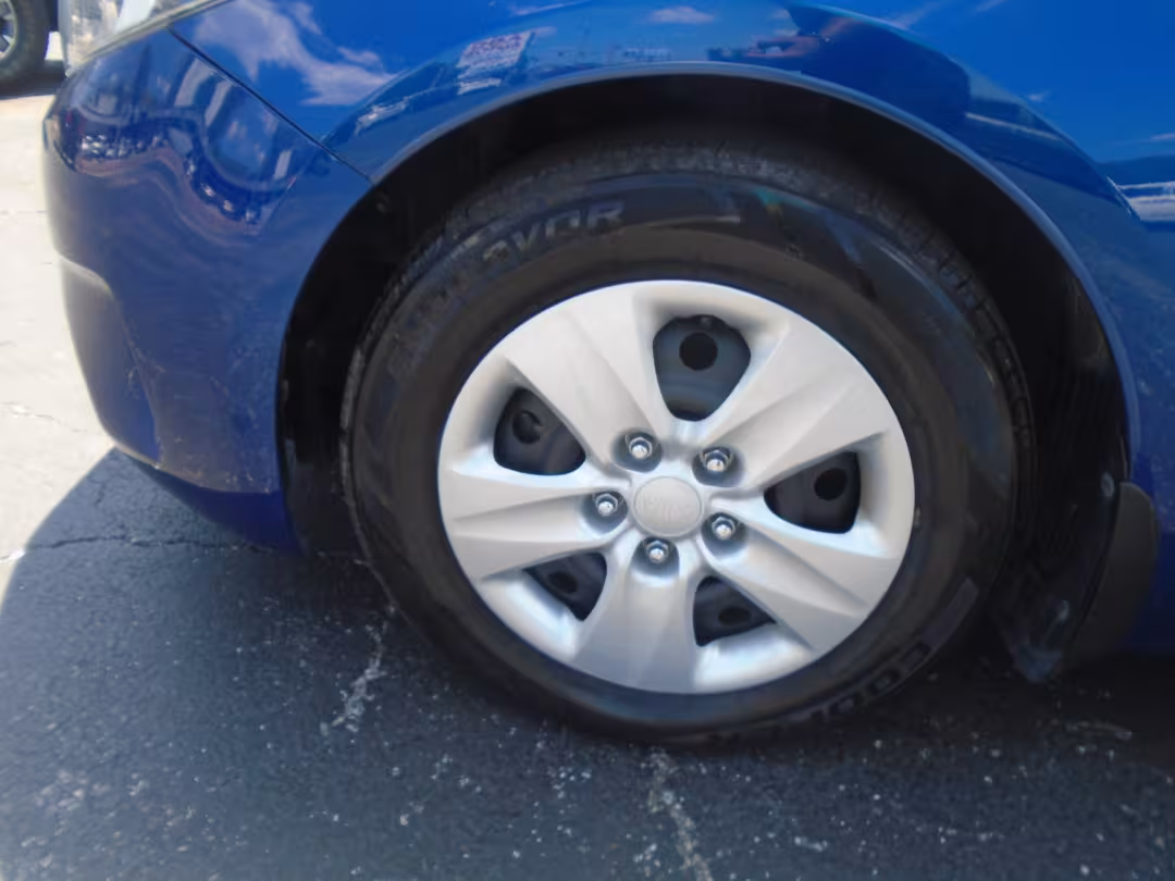 2018 Kia Forte - 3KPFL4A72JE247596 - Image #7