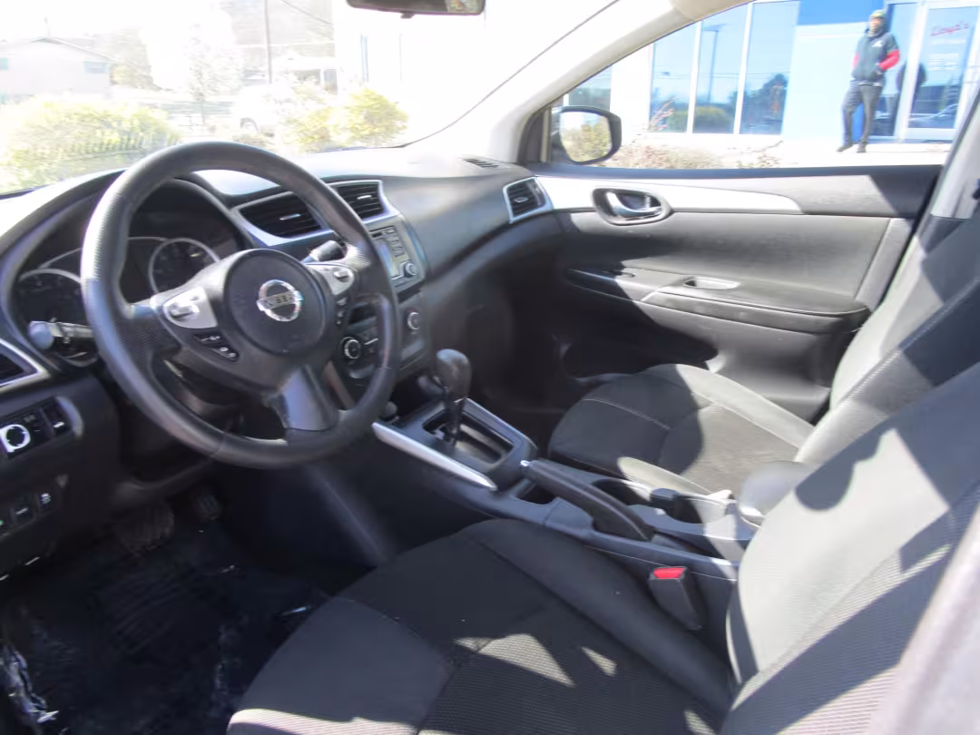 2018 Nissan Sentra - 3N1AB7AP2JY338481 - Image #4