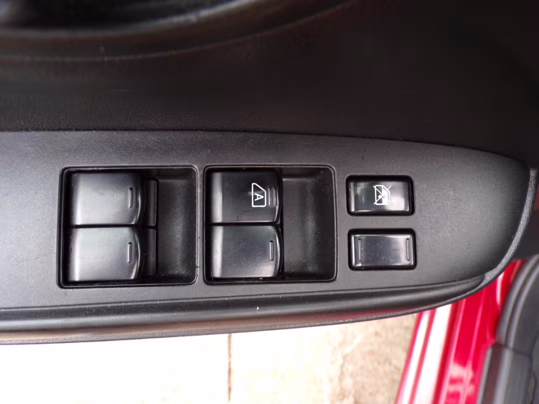 2018 Nissan Versa - 3N1CN7AP5JL851267 - Image #7