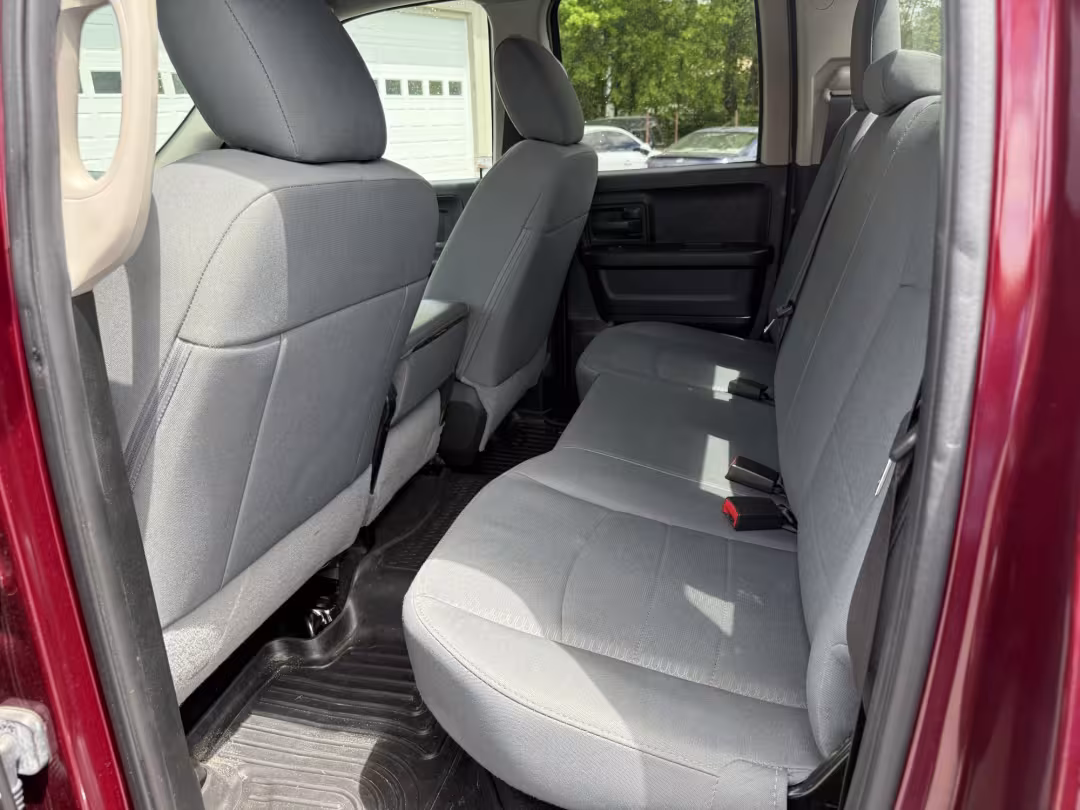 2018 Ram 1500 - 1C6RR7FT6JS200773 - Image #21