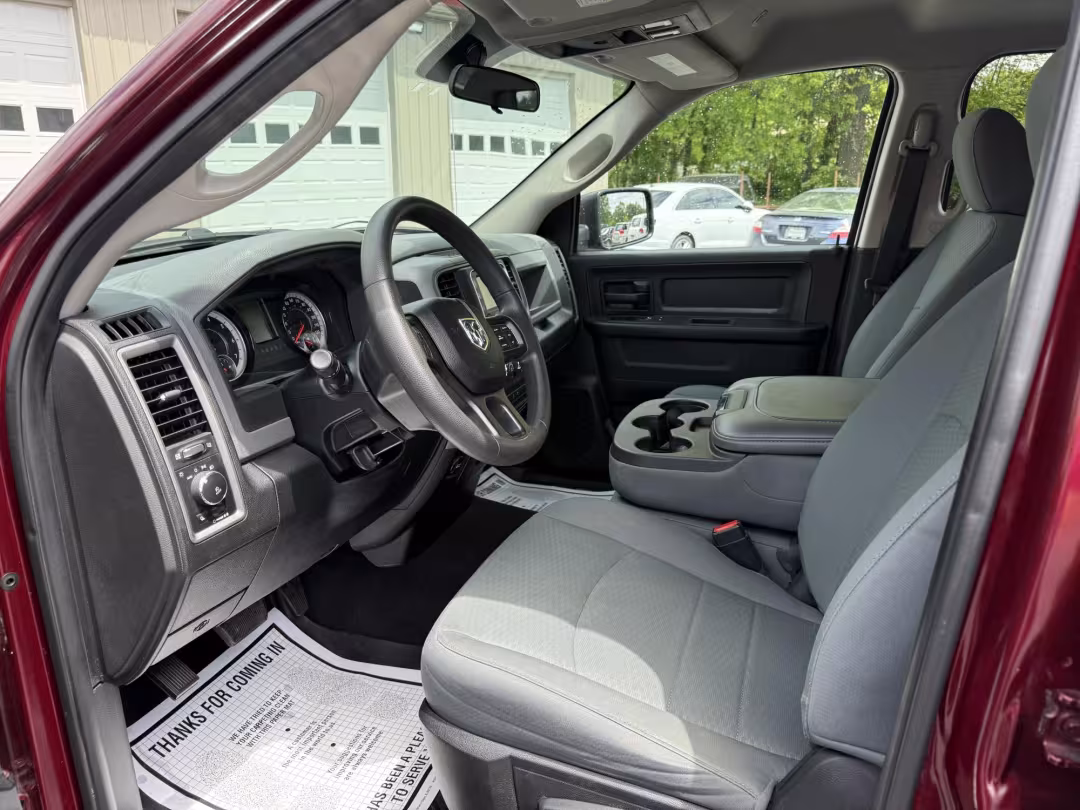 2018 Ram 1500 - 1C6RR7FT6JS200773 - Image #9