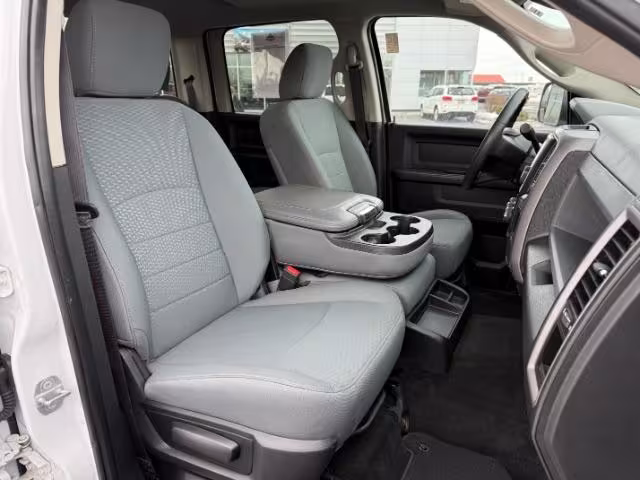 2018 Ram 3500 - 3C63R3GL0JG168598 - Image #43
