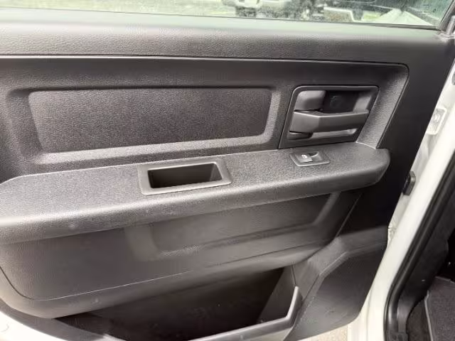 2018 Ram 3500 - 3C63R3GL0JG168598 - Image #47