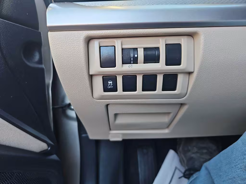 2018 Subaru Outback - 4S4BSACC4J3336406 - Image #14