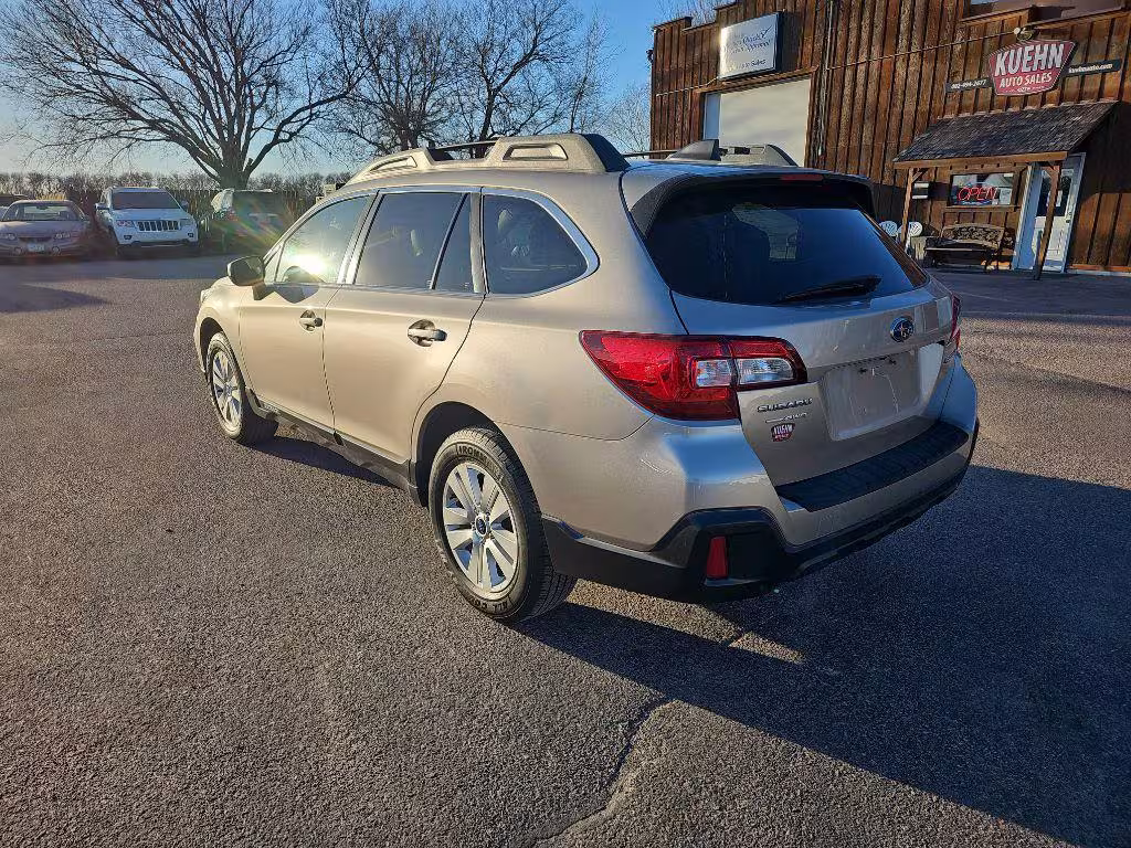 2018 Subaru Outback - 4S4BSACC4J3336406 - Image #2